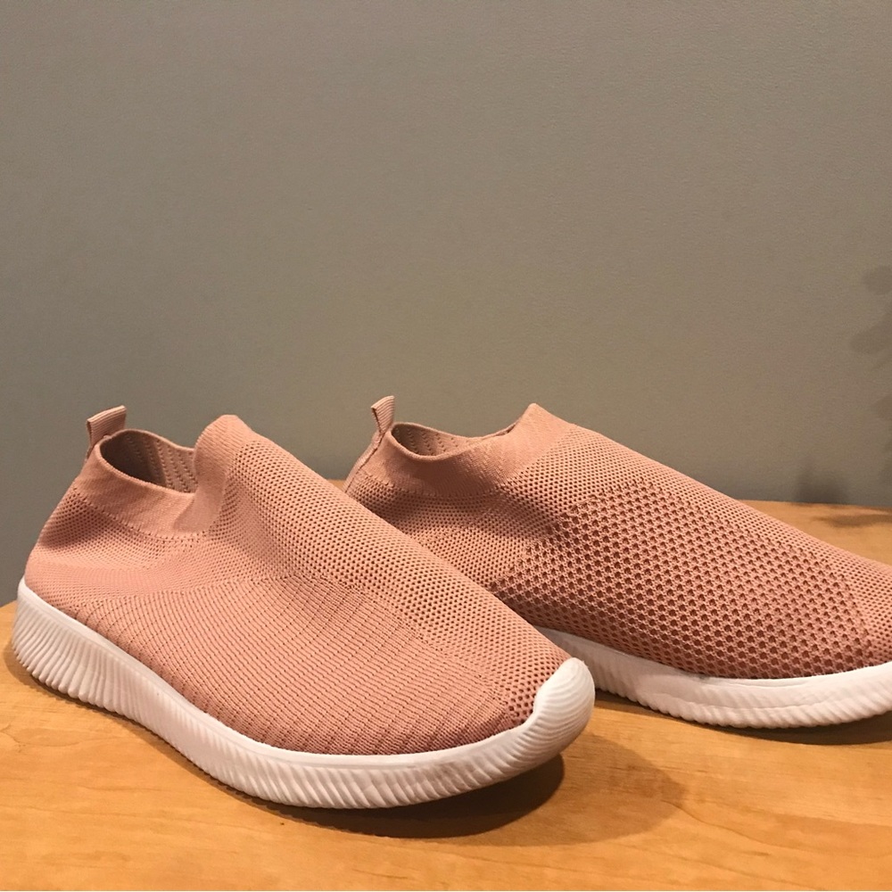 Women’s shoes